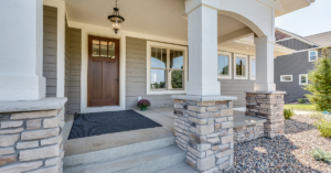 Read more about the article 15 Stunning Porch Railing Ideas to Enhance Your Outdoors