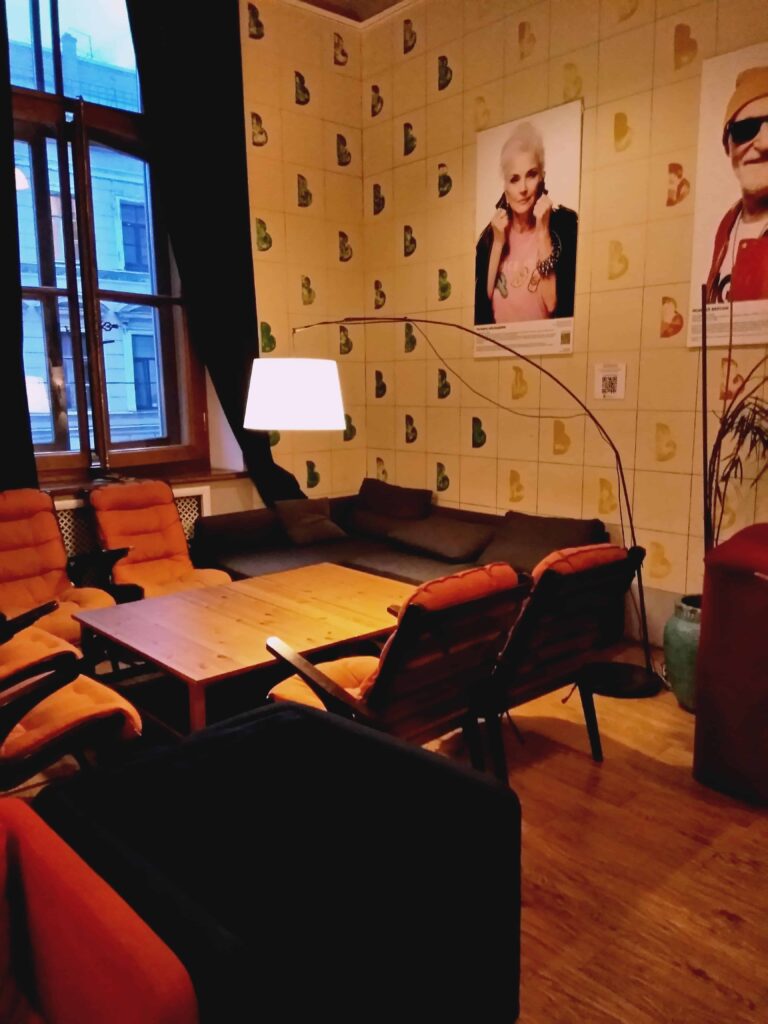 illuminated lamp furniture office min 1