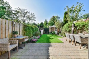 Read more about the article 15 Lovely Back Patio Ideas on a Budget