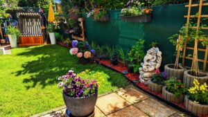 high angle view flowers min 1 Read more about the article 15 Brilliant Small Front Yard Landscaping Ideas