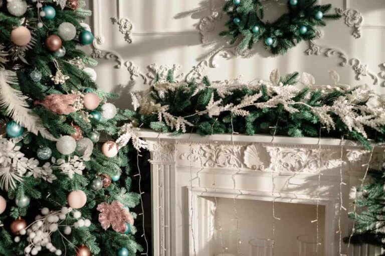 19892 1 Christmas Mantle Decor