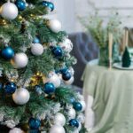 15 Glam Blue and White Christmas Tree Styles You’ll Adore
