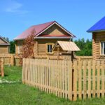 15 Unique Backyard Fence Concepts to Boost Curb Appeal