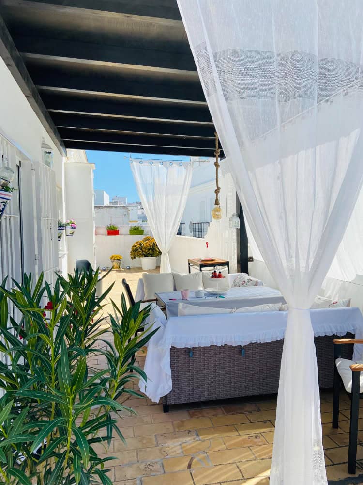 23168979 1 23168979 1