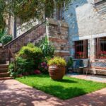 How to Create a French Courtyard Garden in 15 Easy Steps
