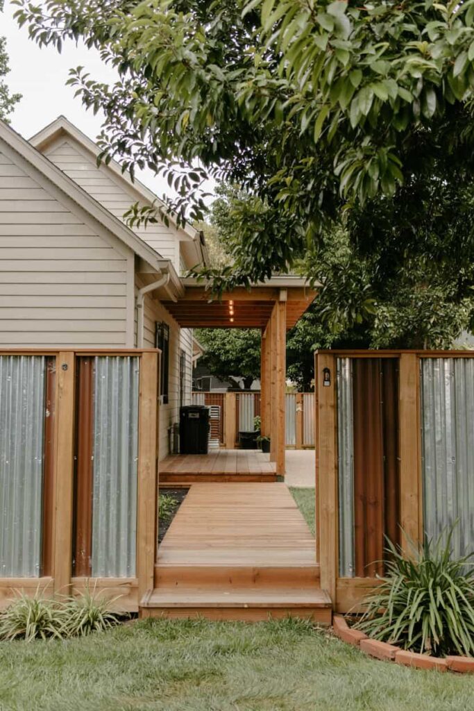 wood posts with corrugated metal panels bAYwwbcEQ7 qDmS8vYTtbQ hzkr7Q7eRAi9pKwy2uiXSQ 1 wood posts with corrugated metal panels bAYwwbcEQ7 qDmS8vYTtbQ hzkr7Q7eRAi9pKwy2uiXSQ 1